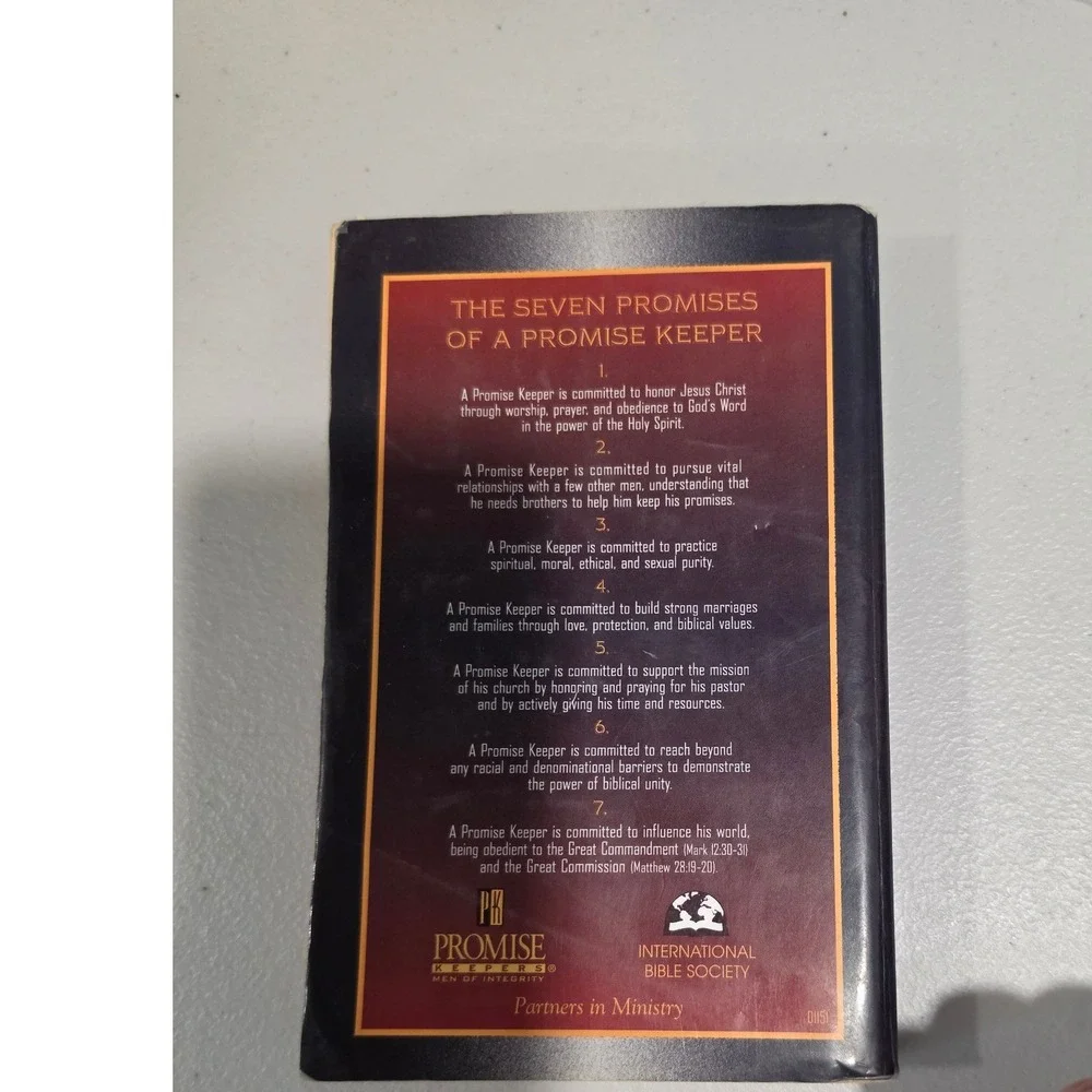Man of His Word New Testament NIV Bible Promise Keepers Men of Integrity PB